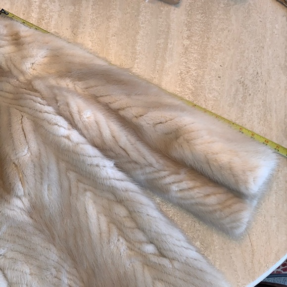 Genuine MINK COAT Custom-made, Chevron pattern, beautiful ivory color. M EUC - Picture 14 of 17